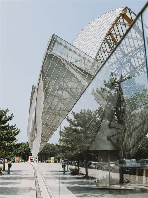 fondation louis vuitton tickets|Louis Vuitton paris gallery.